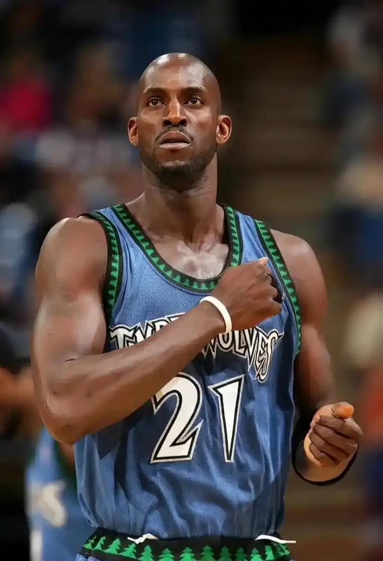王朝落幕群雄并起：当今足坛“诸神之战”比NBA更过瘾？